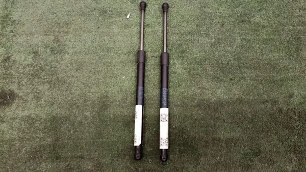 BMW F87 Actionneur de hayon d'origine 7397493 image 2