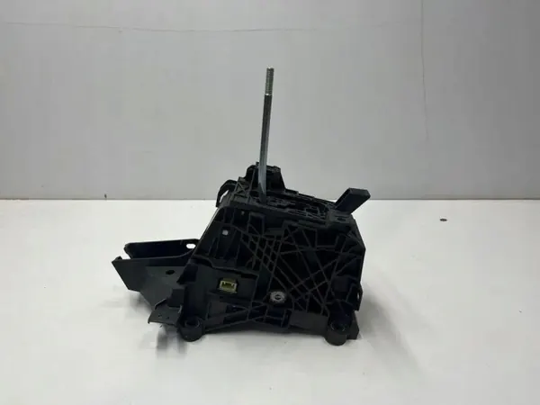 Lexus NX vaihteistonvaihtomekanismi OEM 75M014RHD image 2
