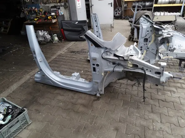 Painel de soleira direito OEM A00114225P para BAIC Beijing 5 image 2