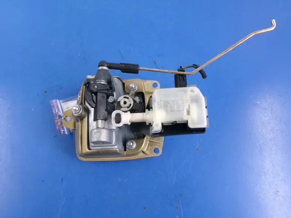 SEAT IBIZA III 3 6L 5D HB Baklås + Handtag + Aktuator image 5