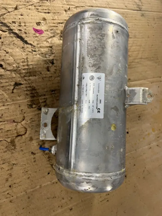 VW Touareg 5.0 TDI luchtvering tank OEM 7l0616202a image 2