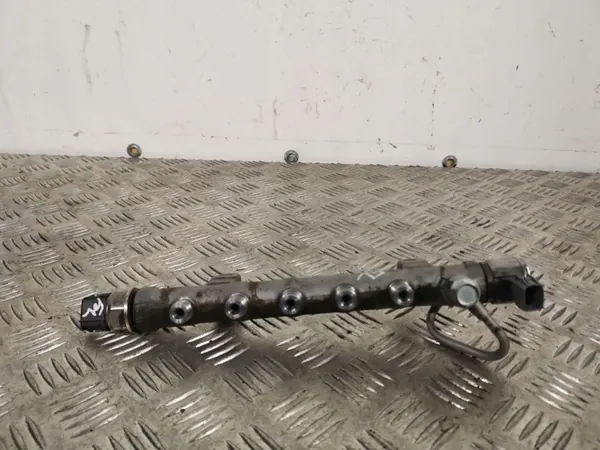 Conduto de combustível Subaru OE OEM 4S551 para Outback image 4