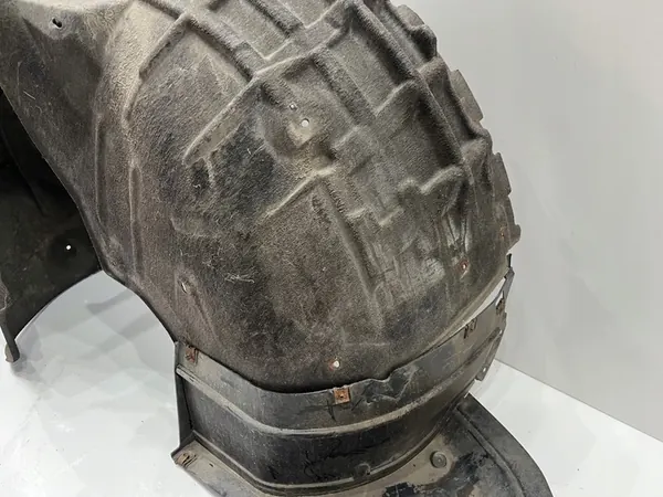 AUDI Q3 8U Front Left Wheel Arch 8U0821171C image 6