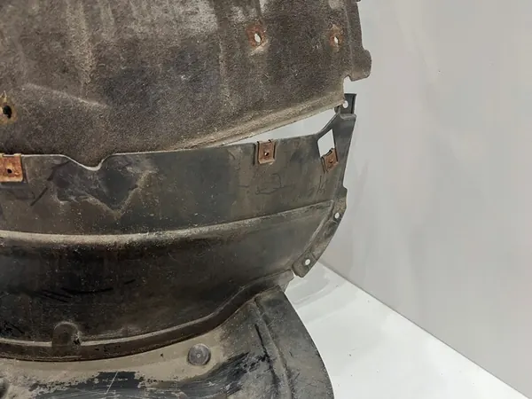 AUDI Q3 8U Front Left Wheel Arch 8U0821171C image 9