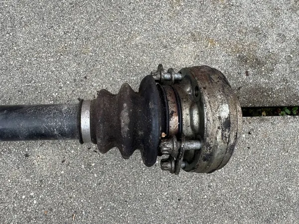 Vänster bakaxel BMW X3 E83 7524041 image 4