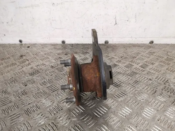 Nissan bakre hjulnav OEM FBZ13779 - Begagnad image 3