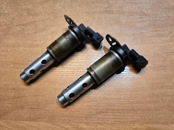 BMW E60 E90 E92 2.5 i N52B25A Variabel Ventilsensor image 4