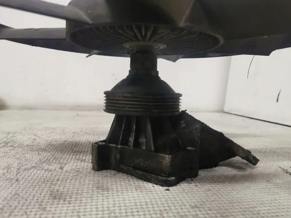 Fläktkoppling, BMW X5 (E53) 3.0L Diesel image 3