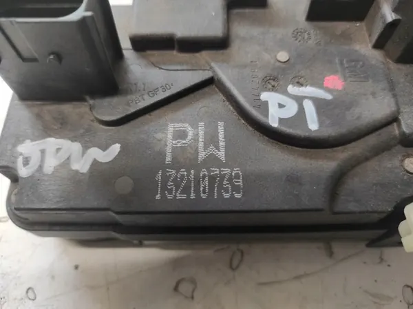 OPEL ZAFIRA B 05- Höger Baklås 4PIN 13210739 image 4