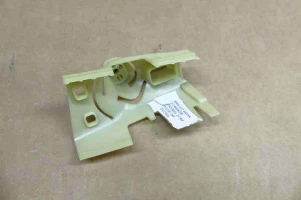 BMW OEM 659395L/659397L takavalaisimen kiinnike vasen image 2