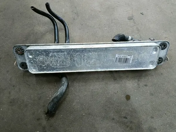 BMW OE 17217647315 Ölkühler image 4