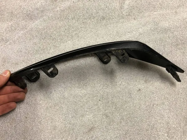 TOYOTA OE 52681-02010 Cadre de Réflecteur Arrière Droit image 5