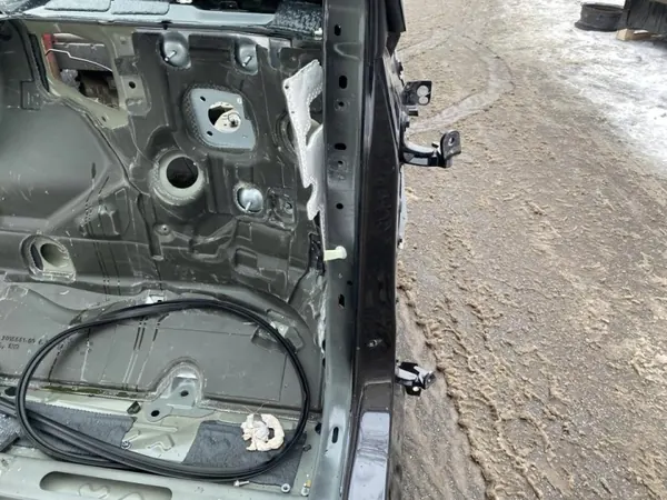 Tesla Model Y 2025 Fram höger stänkskärm OEM 286189 image 3