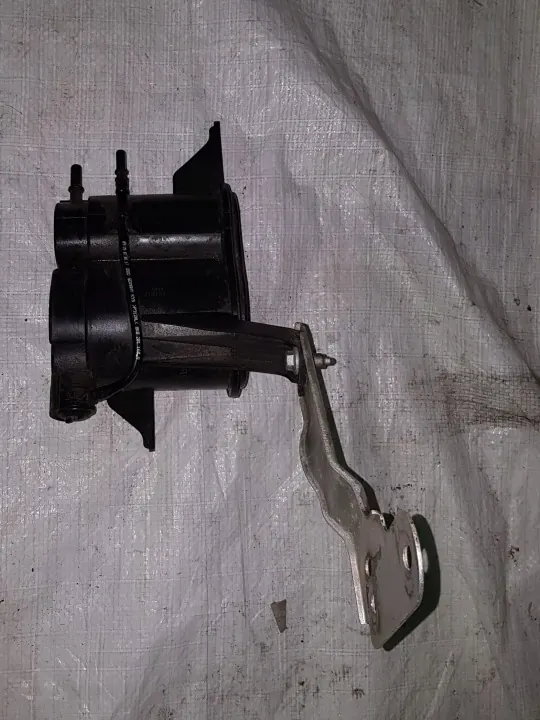 Kohlefiltergehäuse OEM 8K0201799G für Audi A4 A5 Q5 image 2