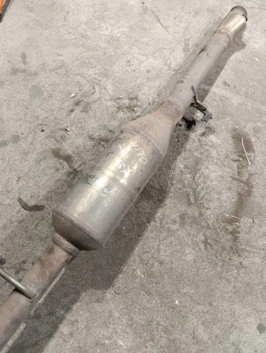 Catalyseur OEM 1533473203 pour Mercedes-Benz Vito image 3