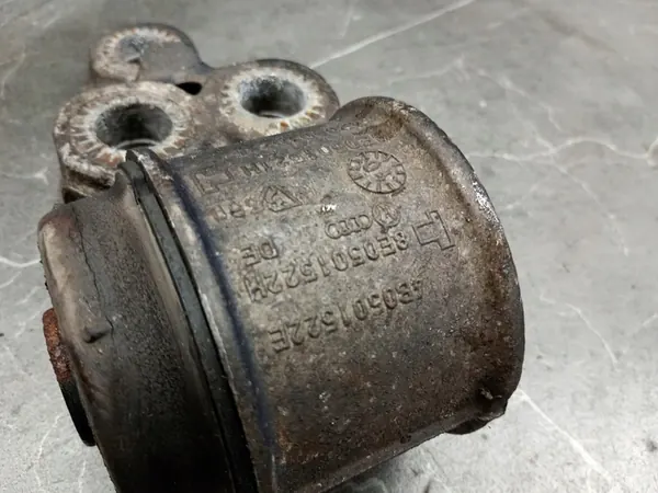 Supporto Posteriore Sinistro Audi A6 C6 2.7 TDI 4B0501521E image 3