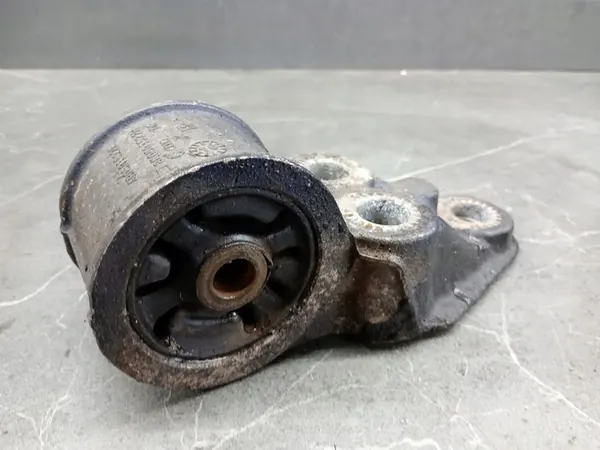 Supporto Posteriore Sinistro Audi A6 C6 2.7 TDI 4B0501521E image 4