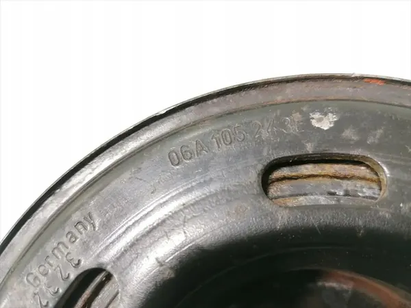 Audi A3 Svänghjul 2.0 FSI 2005 OEM 06A105243E image 4