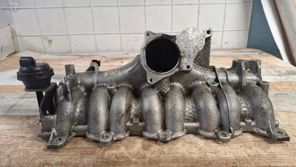 Imusarja VW Passat B6 2.0L OEM 03G129713H image 2
