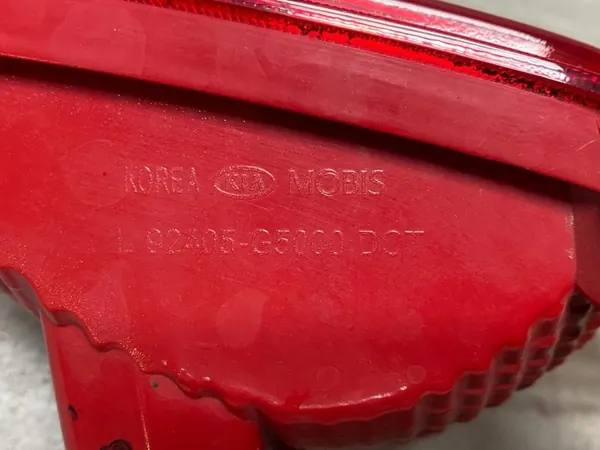 OEM 92405-G5 vänster bakre dimljus Kia Niro image 8
