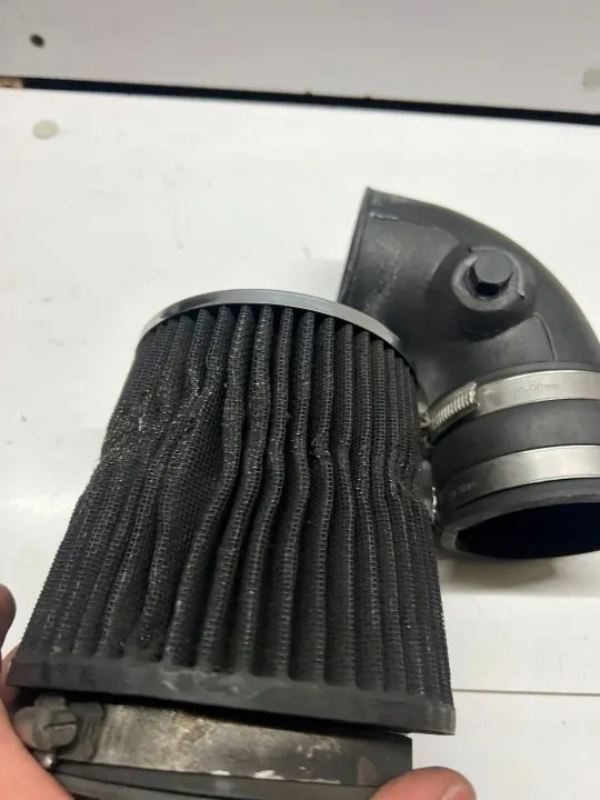 Filtre à air OEM YQP3460 pour Audi TT Mk2 - Complet image 3