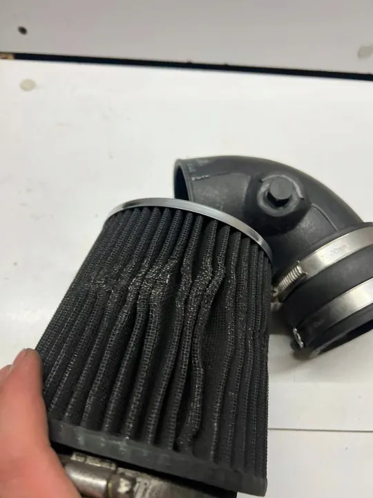 Filtre à air OEM YQP3460 pour Audi TT Mk2 - Complet image 4