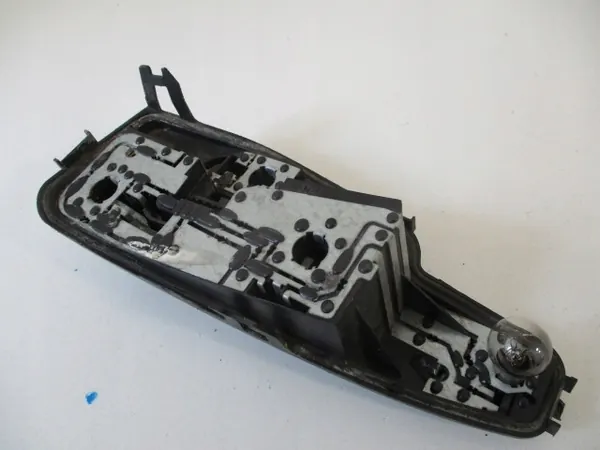 Inserto de lámpara trasera izquierda Peugeot 308 image 2