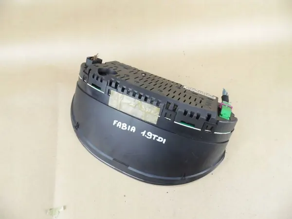 Compteur Skoda Fabia Mk1 TDI image 2