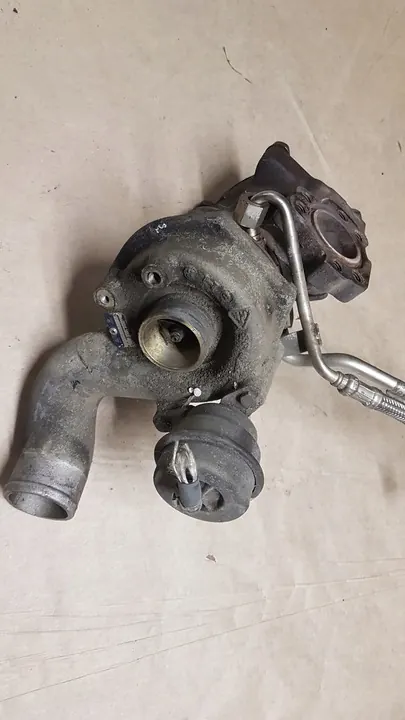 AGB 078145704H Turbo Audi A4 S4 B5 2.7 BiTurbo image 2