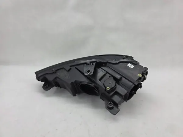 Audi A3 8V höger framlykta OEM 8V0941044E image 6