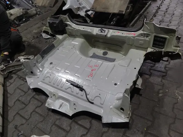 OEM 1675862380 Panel Trasero para Peugeot 208 II image 2
