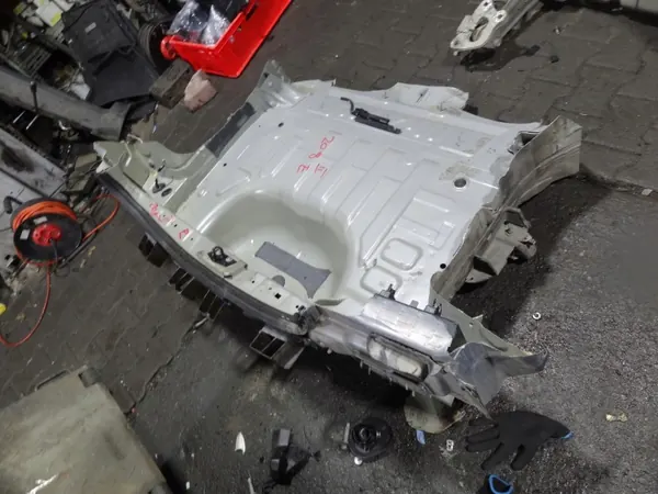 OEM 1675862380 Panel Trasero para Peugeot 208 II image 3