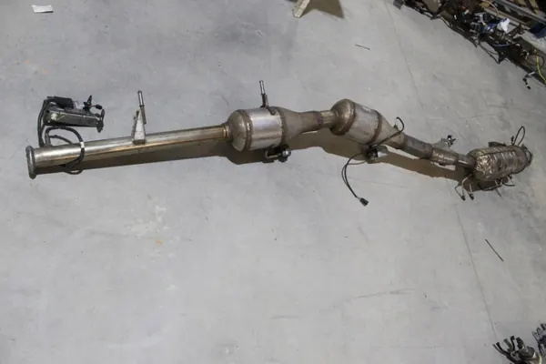 Filtre DPF Renault OEM 208026742R - État utilisé image 7