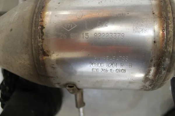 Filtre DPF Renault OEM 208026742R - État utilisé image 8
