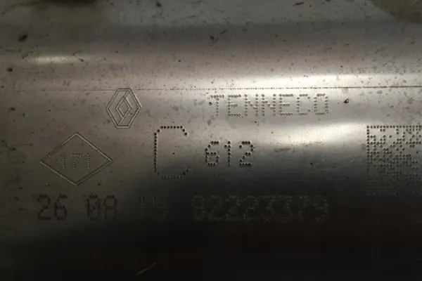 Filtre DPF Renault OEM 208026742R - État utilisé image 9