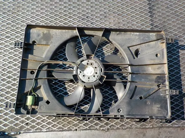 Opel Astra J 1.6 16V Radiatorventilatormodule OEM 0130303338 image 3