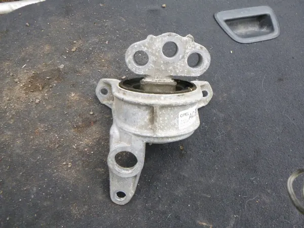 Supporto motore Opel 13271774 image 2