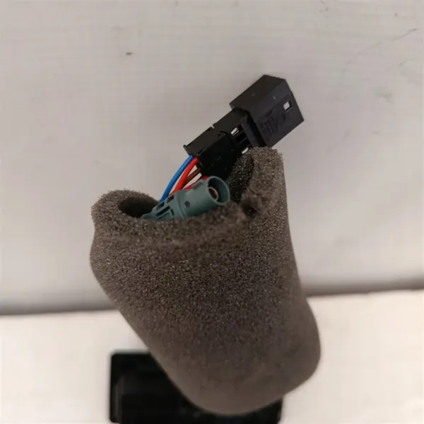 Caméra de recul OEM 3V0827566A pour Skoda Superb III image 4