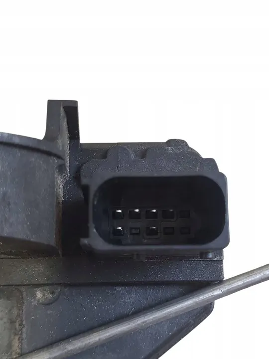 Vänster framdörrslås OPEL MOKKA 13579518 image 4