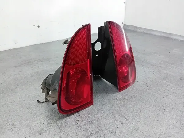 Lámpara trasera izquierda Renault Espace IV image 6