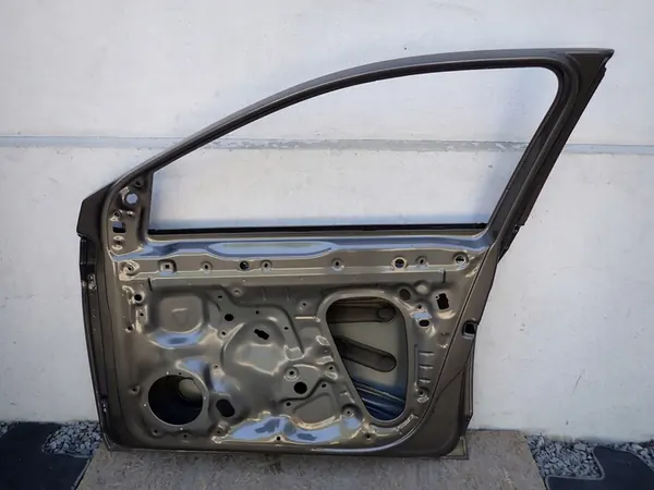 Framdörr höger VW Volkswagen Taigo 2021- 2G4831052P image 6