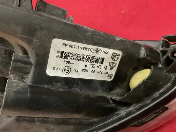 FORD FOCUS MK2 LIFT Faro Delantero Derecho image 4