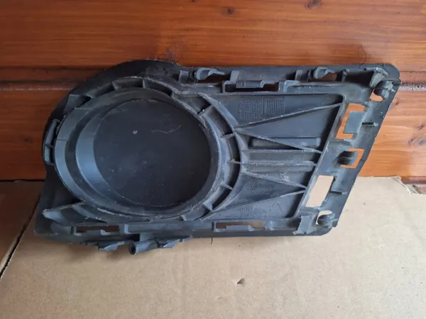 Griglia anteriore destra paraurti copertura fendinebbia VW Tiguan I 5N image 3