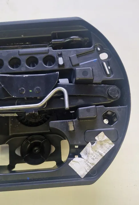 Support de roue de secours avec cric pour Renault Laguna III OE 995040007R image 3