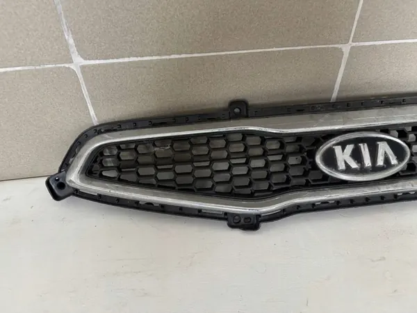 KIA PICANTO II Front Bumper Grill 86351-1Y000 image 2