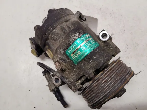 Ilmastointikompressori OPEL ASTRA J 1.4L 2004 OEM 09132922 image 3