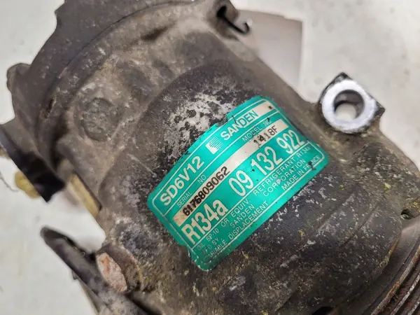 Ilmastointikompressori OPEL ASTRA J 1.4L 2004 OEM 09132922 image 7