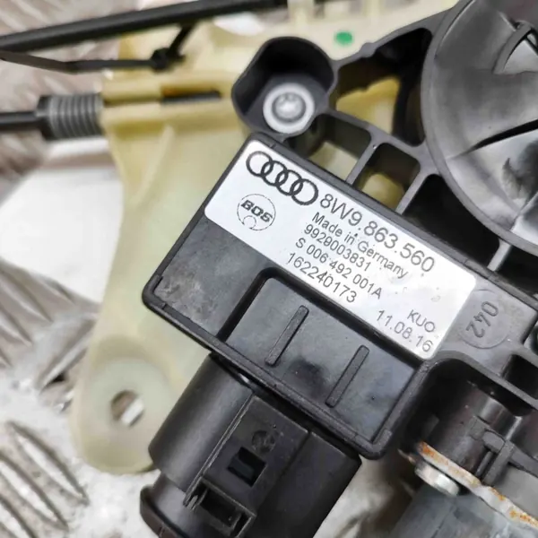 Motor de techo solar OEM 8W9863560 Audi A4 Avant image 7