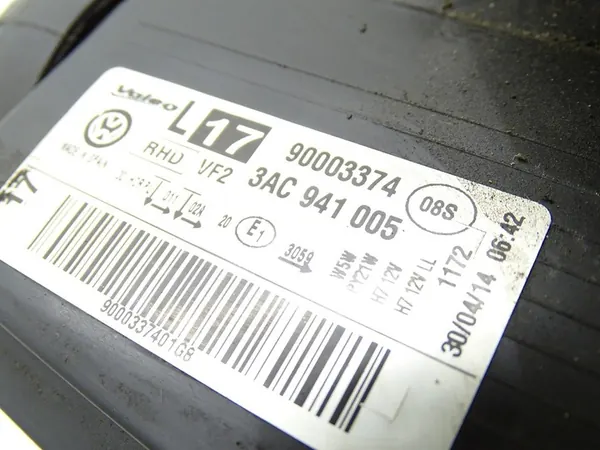 Vasen etuvalaisin VW Passat B7 image 5