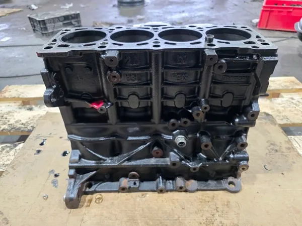Motorblock OEM 03L021BG 13/26 för Audi 2.0 TDI image 2